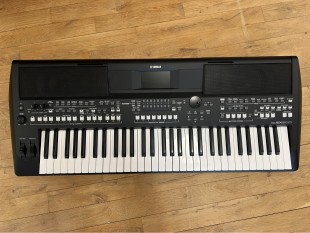 Yamaha PSR-SX600 Occasion