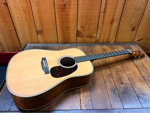 Martin Custom Shop Dreadnought Sitka VTS / Figured Broad Flame Koa CS-D-C24054021