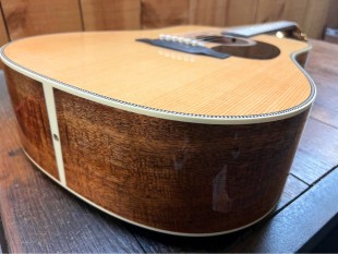 Martin Custom Shop Dreadnought Sitka VTS / Figured Broad Flame Koa CS-D-C24054021