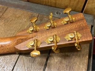 Martin Custom Shop Dreadnought Sitka VTS / Figured Broad Flame Koa CS-D-C24054021