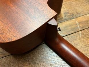 Martin Occasion OMC-15ME + Etui