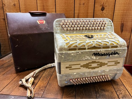 Maugein Occasion 80 Basses 2 Registres Blanc Nacré Doré