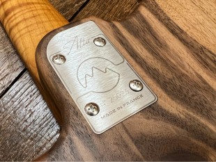 Altis Legende Honey Burst