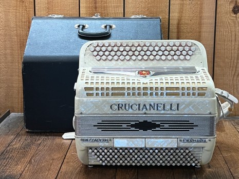 Crucianelli Occasion Nazzareno Piermaria 120 Basses 5 Voix + Etui