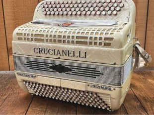 Crucianelli Occasion Nazzareno Piermaria 120 Basses 5 Voix + Etui