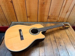 Ovation 1773AX-4-G Occasion...