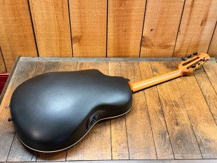 Ovation 1773AX-4-G Occasion Classic Nylon Legend Mid Cutaway