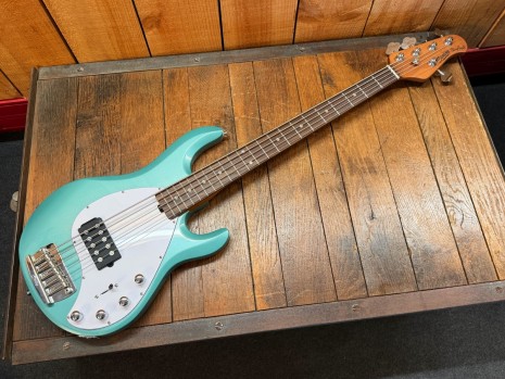 Sterling StringRay 5 Dorado Green RAY35-DGR-R2 Occasion