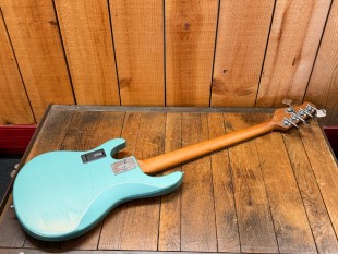 Sterling StringRay 5 Dorado Green RAY35-DGR-R2 Occasion